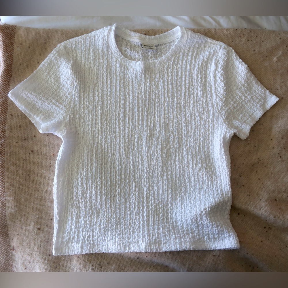 Abercrombie & Fitch White Textured Baby Tee
